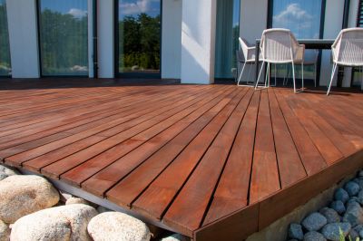 Add a Protective Stain Finish to Your Deck!